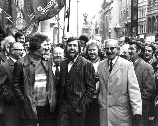 Ricky Tomlinson and Des Warren